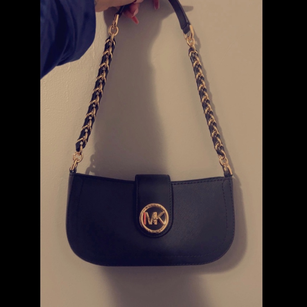MK Shoulder bag🤩